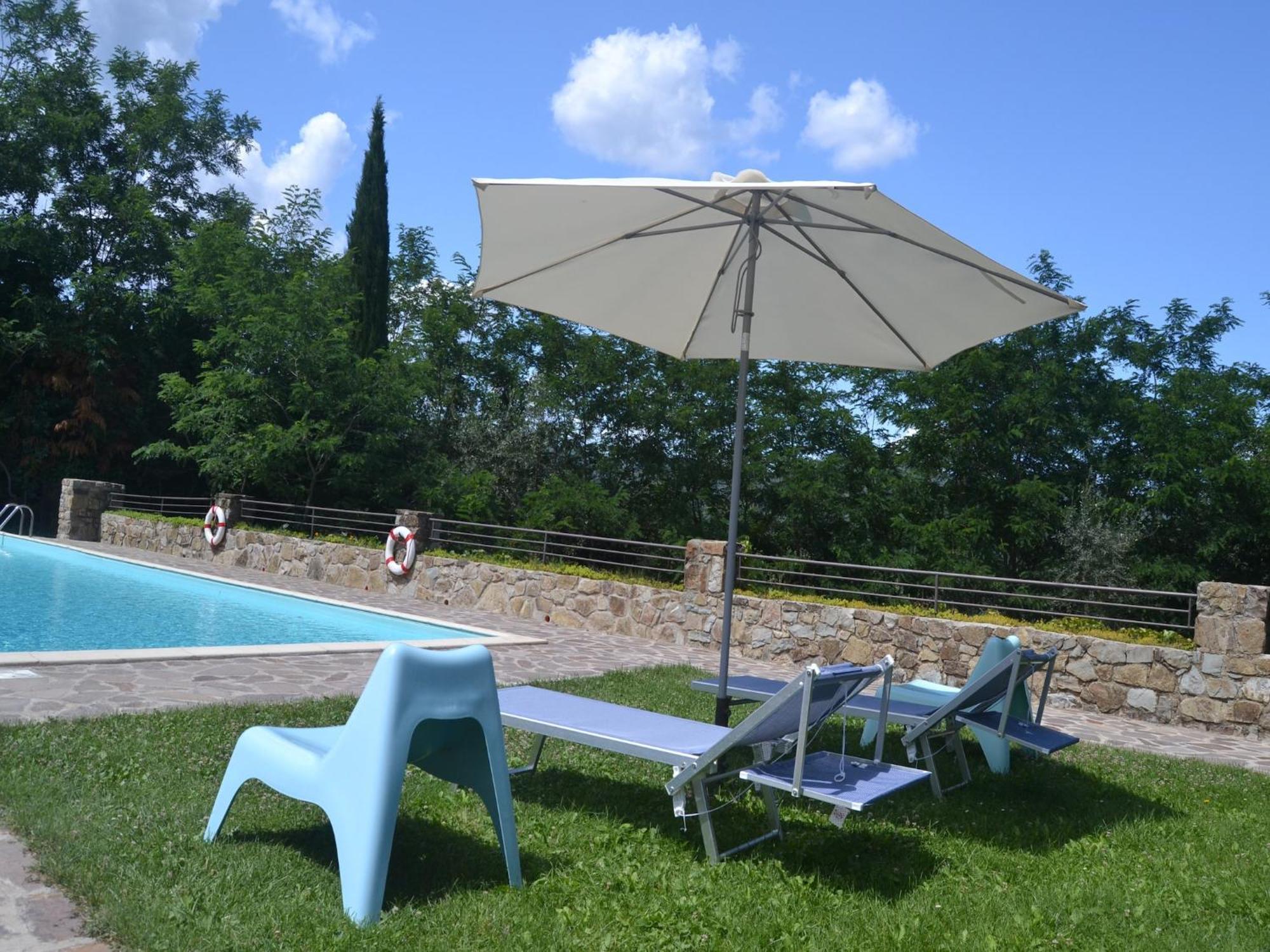 Pleasant Apartment With Swimming Pool Garden Bbq Parking Lucolena in Chianti Eksteriør billede